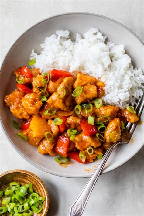 How many calories are in sweet and sour chicken with tropical rice and gingered snow peas - calories, carbs, nutrition