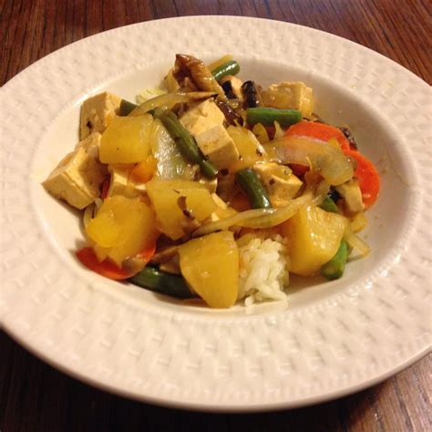 How many calories are in sweet and sour tofu with veggies - calories, carbs, nutrition