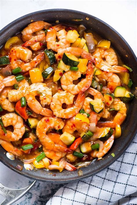 How many calories are in sweet chilli shrimp salad - calories, carbs, nutrition