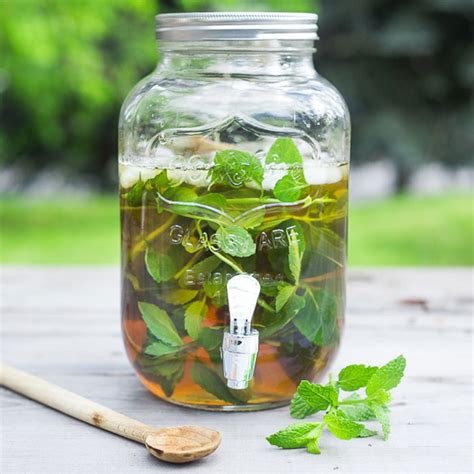 How many calories are in sweet mint iced tea - calories, carbs, nutrition