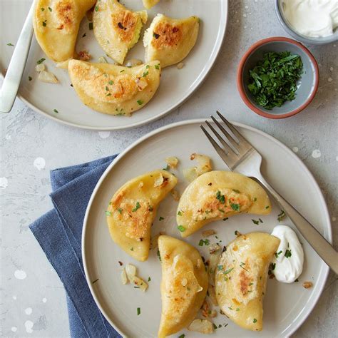 How many calories are in sweet potato pierogies - calories, carbs, nutrition