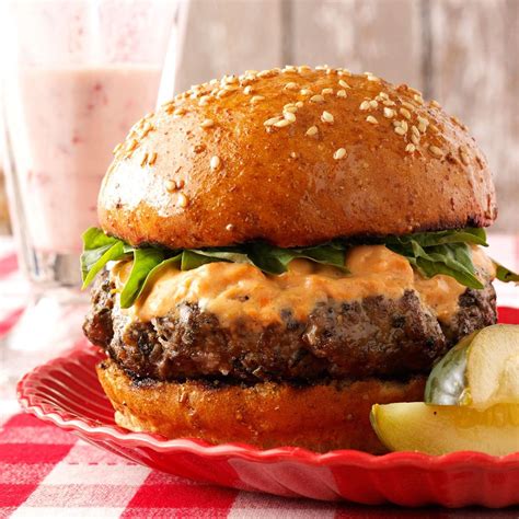 How many calories are in sweet potato spinach burger, lemon basil spread, sundried tomato bean salad, broccoli (600v) - calories, carbs, nutrition