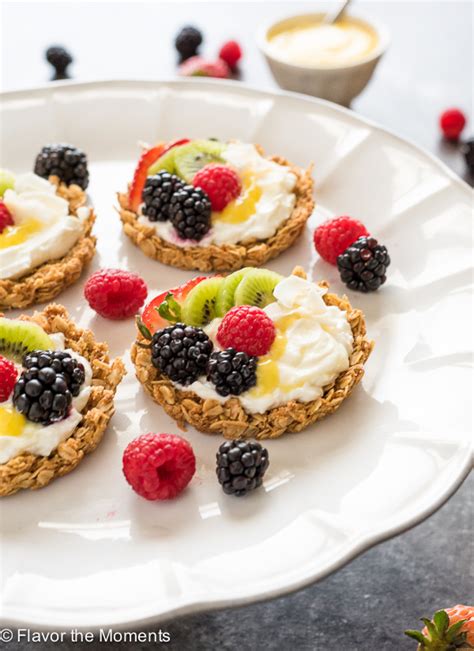 How many calories are in tart fruit granola - calories, carbs, nutrition