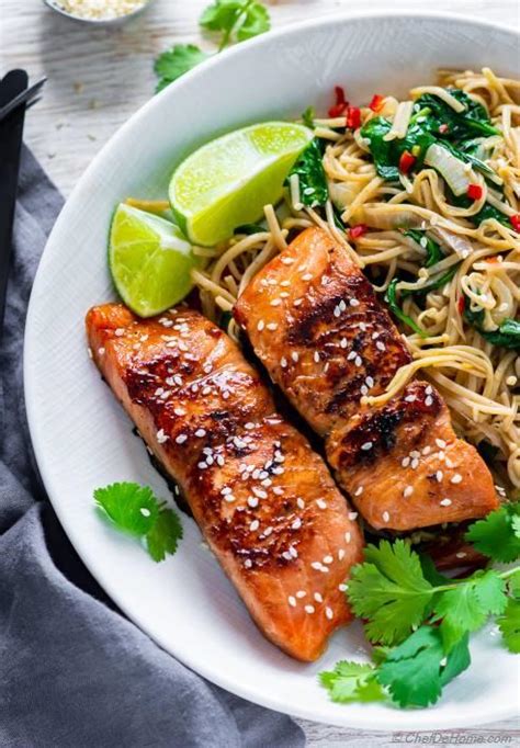 How many calories are in teriyaki salmon with noodles - calories, carbs, nutrition