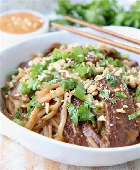 How many calories are in thai beef noodle bowl - calories, carbs, nutrition