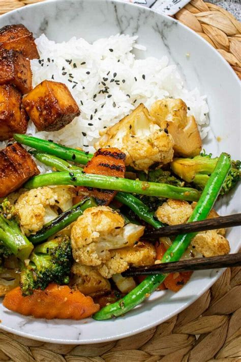 How many calories are in thai stir fried vegetables (phat pak ruam) - calories, carbs, nutrition