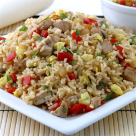 How many calories are in thai style fried rice with seitan - calories, carbs, nutrition