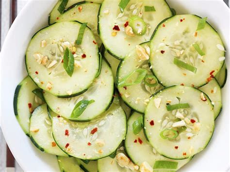 How many calories are in thai-style cucumber salad - calories, carbs, nutrition