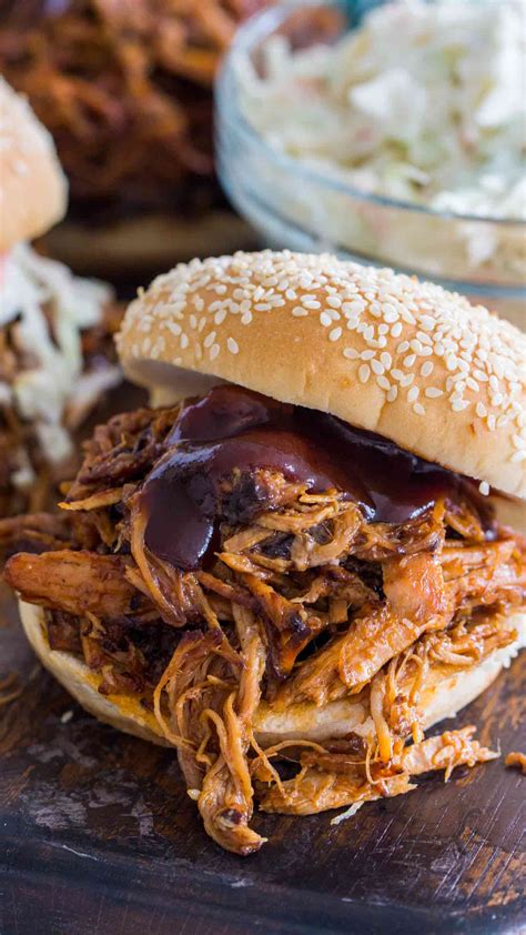 How many calories are in the canadiana burger w/ pulled pork - calories, carbs, nutrition