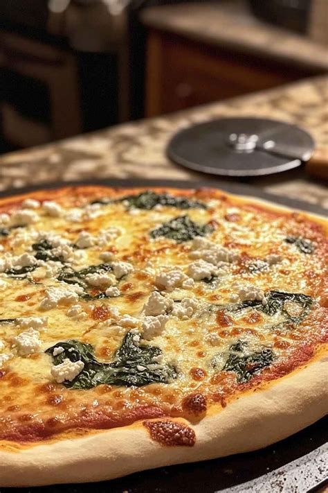 How many calories are in thin crust spinach and feta pizza - calories, carbs, nutrition