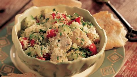 How many calories are in to the max: grilled chicken tabouleh salad - calories, carbs, nutrition