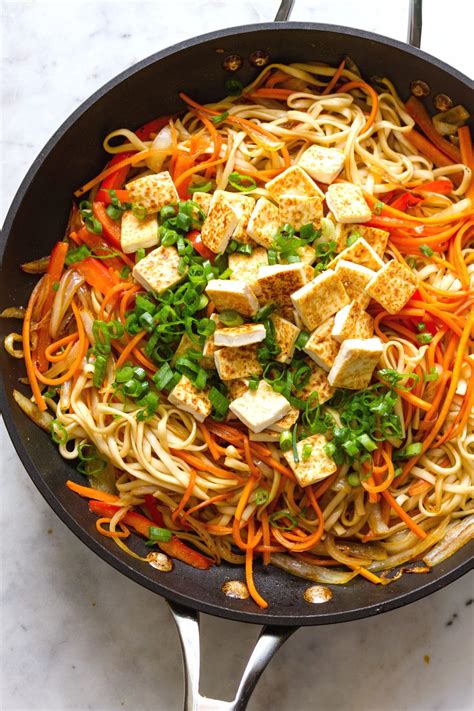 How many calories are in tofu and vegetable lo mein - calories, carbs, nutrition