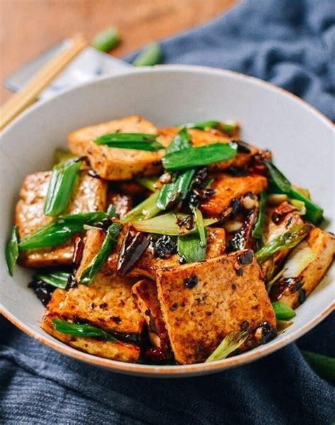 How many calories are in tofu cantonese with black bean sauce - calories, carbs, nutrition