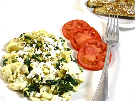How many calories are in tomato and spinach egg white scramble - calories, carbs, nutrition