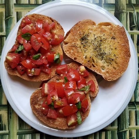 How many calories are in tomato basil bruschetta angus burger - calories, carbs, nutrition