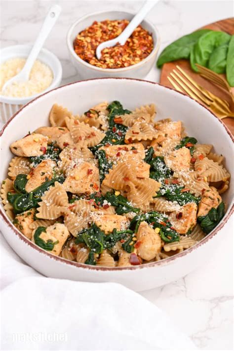 How many calories are in tomato- spinach and chicken penne - calories, carbs, nutrition