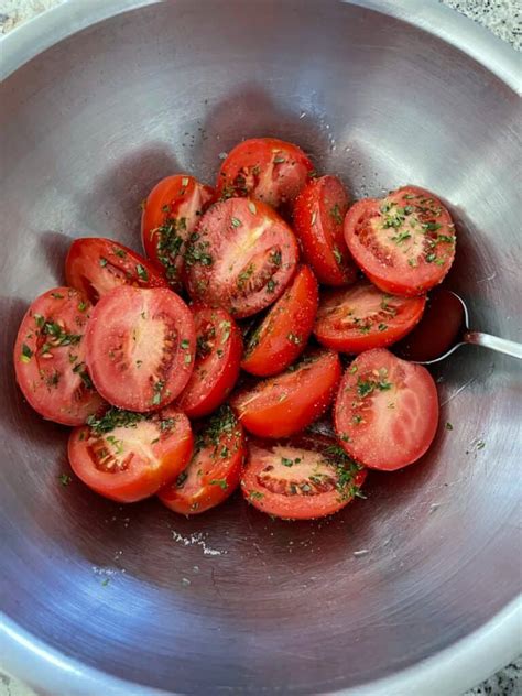 How many calories are in tomatoes 6x6 broiled parmesan halved - calories, carbs, nutrition