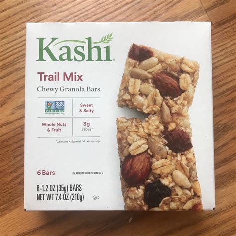 How many calories are in trail mix chewy granola bars - calories, carbs, nutrition