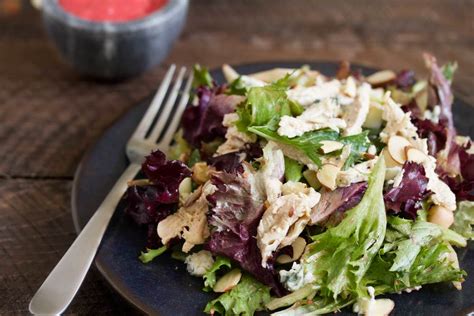 How many calories are in tropical chicken salad with raspberry vinaigrette - calories, carbs, nutrition