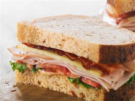 How many calories are in turkey, ham and bacon sub sandwich - calories, carbs, nutrition