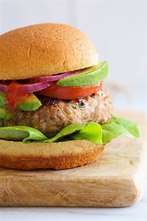 How many calories are in turkey burger on whole wheat bun - calories, carbs, nutrition