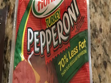 How many calories are in turkey pepperoni - calories, carbs, nutrition