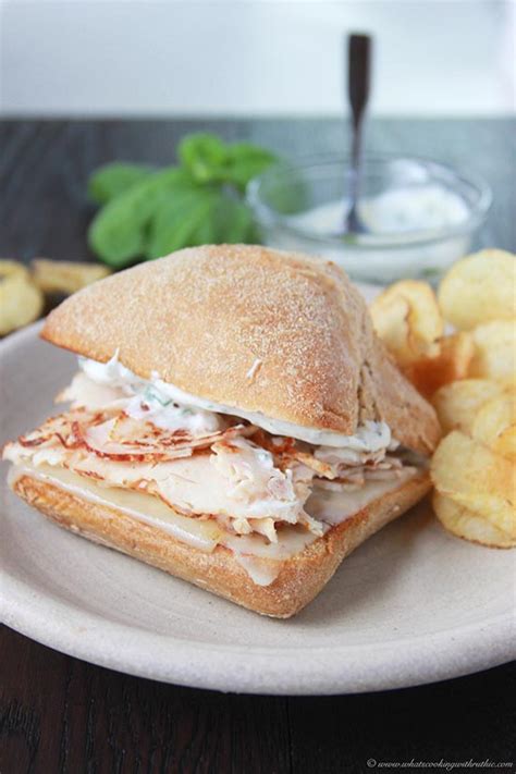 How many calories are in turkey sandwich with basil mayo - calories, carbs, nutrition