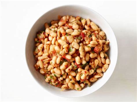 How many calories are in tuscan white bean (68588.0) - calories, carbs, nutrition