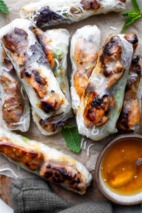 How many calories are in two lemon grass chicken summer roll - calories, carbs, nutrition