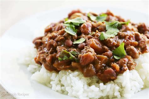 How many calories are in two-bean chili with brown rice - calories, carbs, nutrition