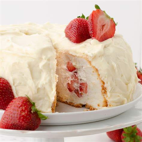 How many calories are in upside down strawberry angel food cake - calories, carbs, nutrition