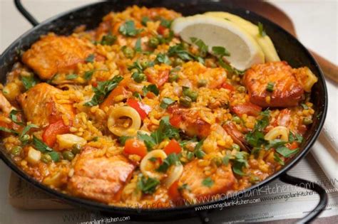 How many calories are in valencian salmon and vegetable paella - calories, carbs, nutrition