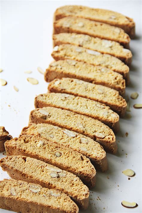 How many calories are in vanilla almond biscotti - calories, carbs, nutrition