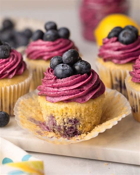 How many calories are in vegan lemon berry cupcakes - calories, carbs, nutrition