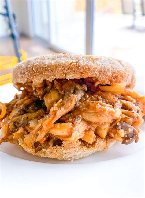 How many calories are in vegan pulled pork - calories, carbs, nutrition