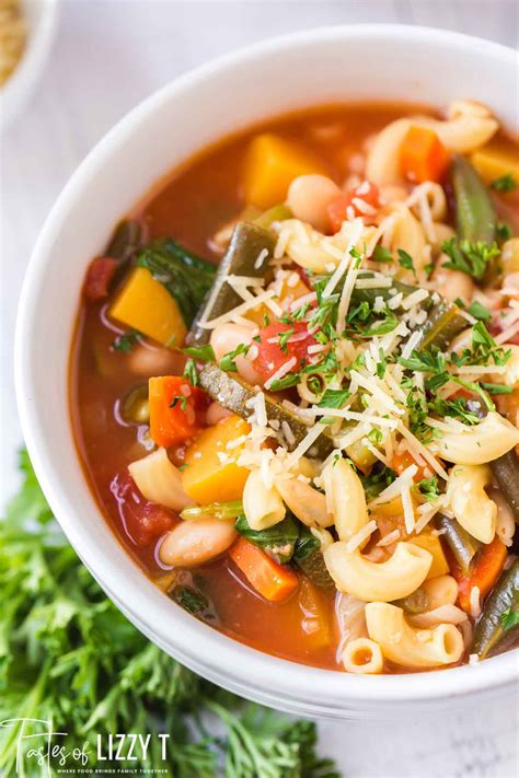 How many calories are in vegetable minestrone soup - calories, carbs, nutrition