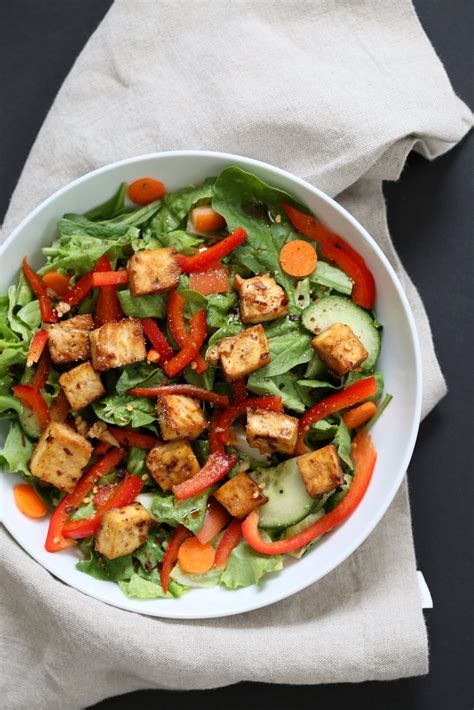 How many calories are in vegetable salad with baked tofu - calories, carbs, nutrition