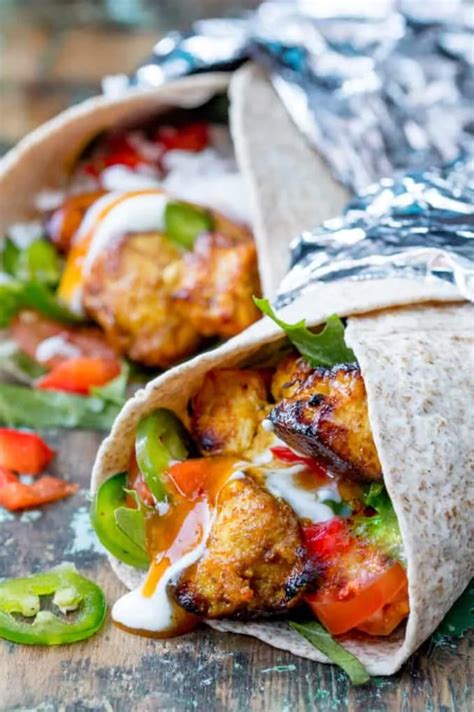 How many calories are in vegetable tikka wrap with mango chutney and salad - calories, carbs, nutrition