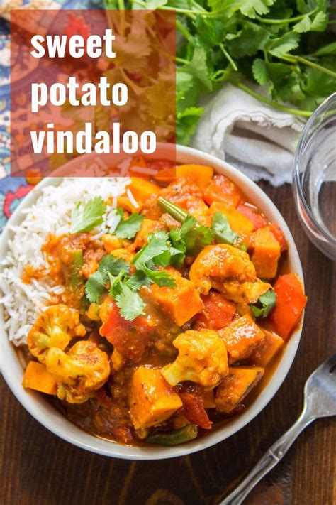 How many calories are in vegetable vindaloo over roasted sweet potato quinoa with mango salsa - calories, carbs, nutrition