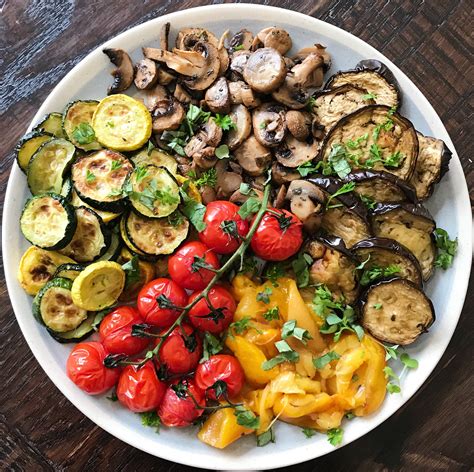 How many calories are in vegetables roasted vegetable platter - calories, carbs, nutrition