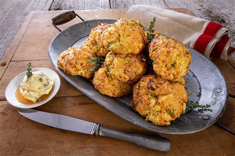 How many calories are in veggie drop biscuits - calories, carbs, nutrition