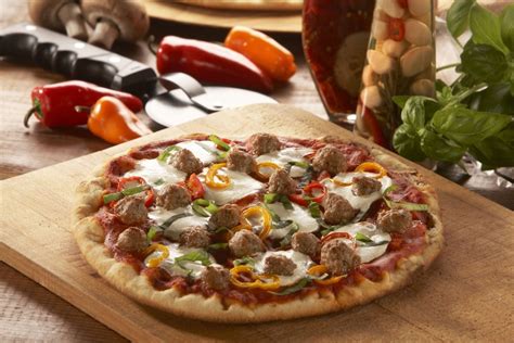 How many calories are in village style meatball pizza - calories, carbs, nutrition