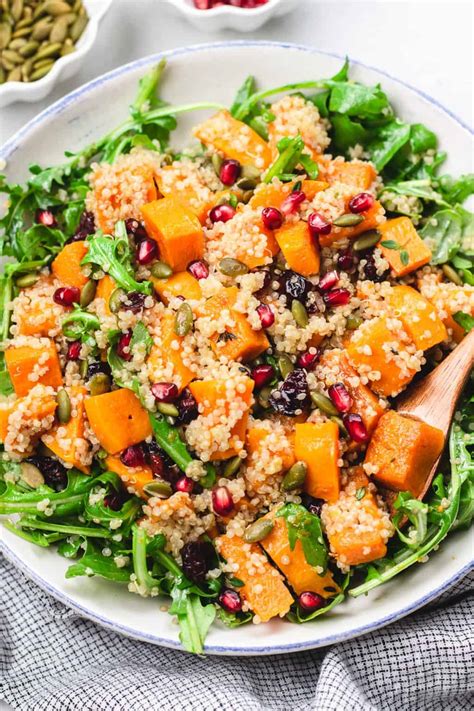 How many calories are in warm quinoa and butternut squash salad - calories, carbs, nutrition