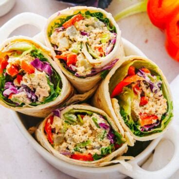 How many calories are in wasabi tuna wrap - calories, carbs, nutrition