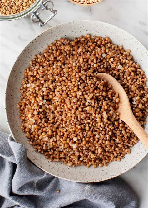 How many calories are in wheat berry cooked basic method 1/2 cup - calories, carbs, nutrition