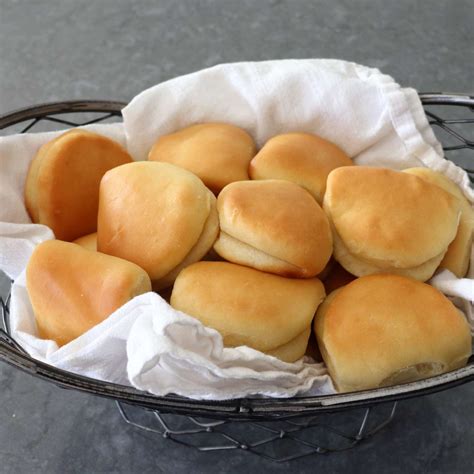 How many calories are in white parker house rolls - calories, carbs, nutrition