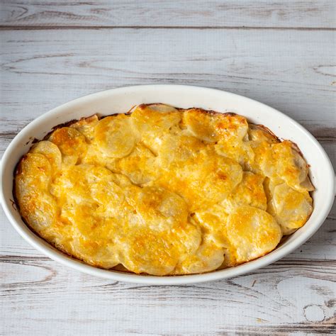 How many calories are in whole+sum - parmesan gratinated potatoes - calories, carbs, nutrition