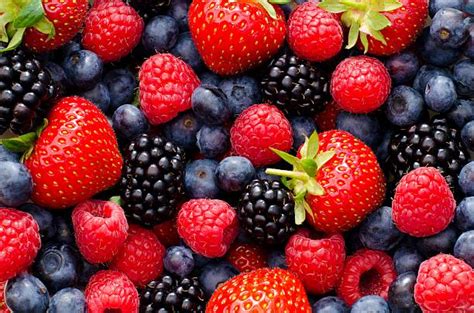 How many calories are in wild berry - calories, carbs, nutrition