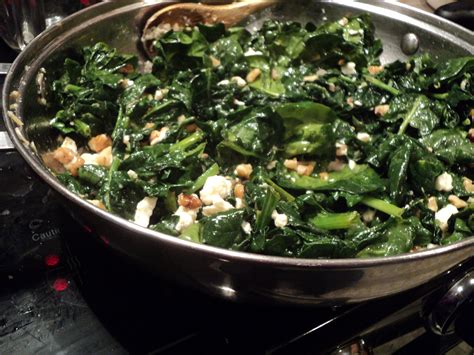 How many calories are in wilted spinach saute - calories, carbs, nutrition