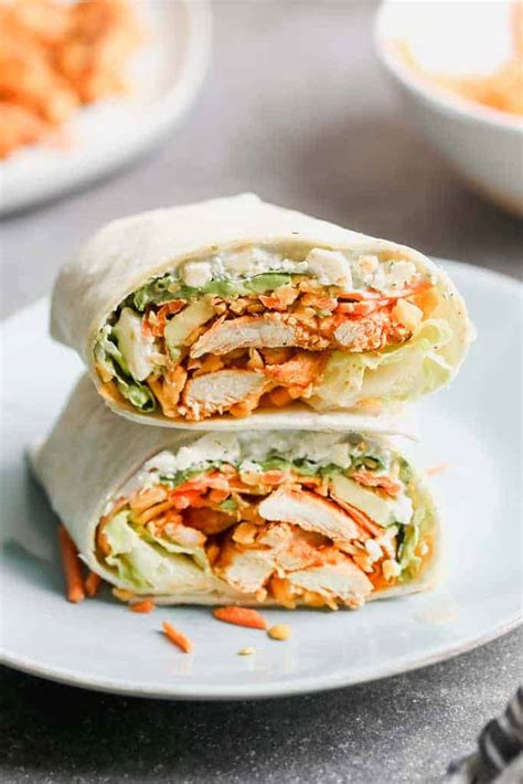 How many calories are in wrap chicken red hot buffalo 1/2 wrap - calories, carbs, nutrition